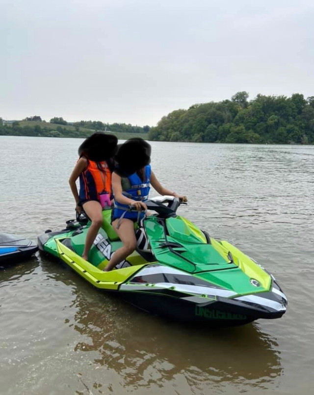 2 Seadoos in Personal Watercraft in Hamilton - Image 2