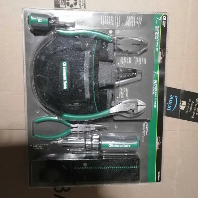 7 Pieces Electrician's Tool Set with Pouch in Hand Tools in Markham / York Region - Image 2