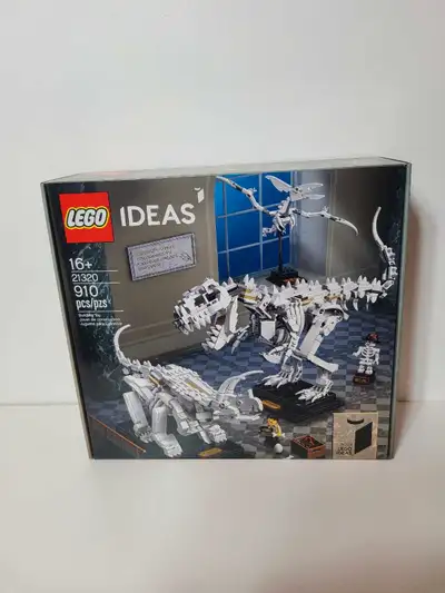 Lego Dinosaur Fossils 22320 Pcs 910 Retired item Willing to ship/deliver, at buyers expense, once et...