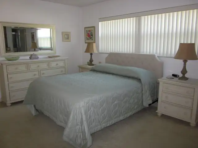 SPACIOUS 2 BED 1ST FLOOR CONDO Clearwater Florida - 55+ COMPLEX in Florida in Canada - Image 7