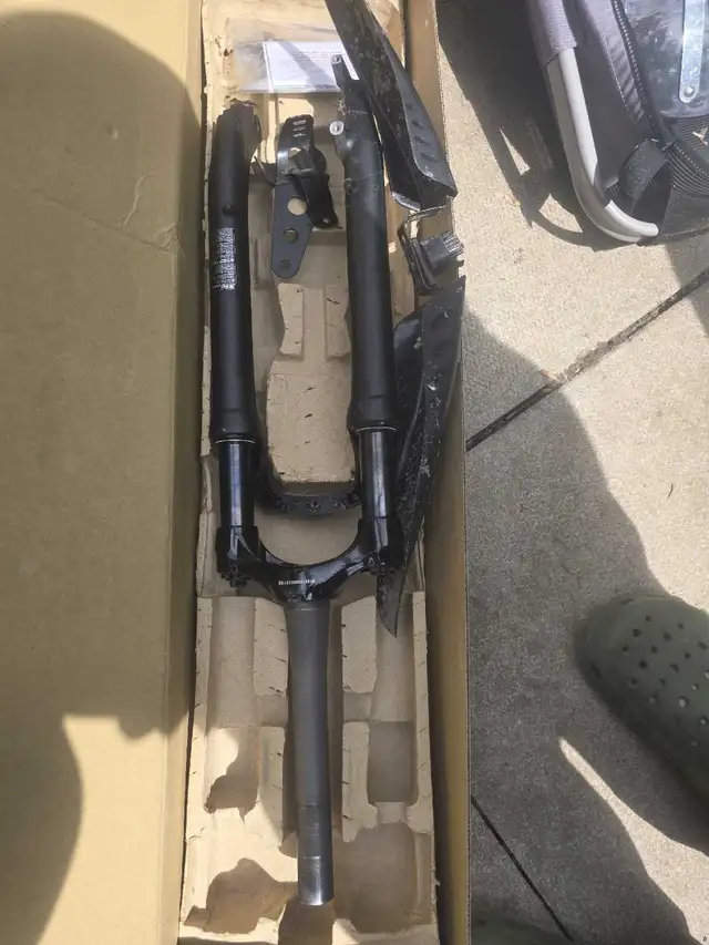 Bycicle trailer and parts in eBike in Oakville / Halton Region - Image 4