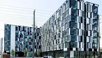 1900 Simcoe St. Bachelor apartment around the corner from Ontario Tech and Durham College, utilities...