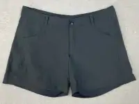 Patagonia Happy Hike Shorts - Women's Size 12 - LIKE NEW!