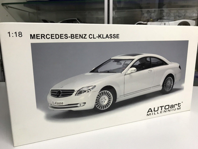 Autoart 1/18 Mercedes Benz CL class in white diecast | Arts