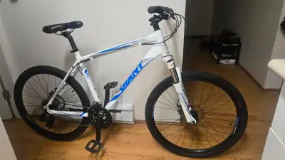 Giant Revel 1 Disc aluminum hardtail XC mountain/trail bike. 20", View more