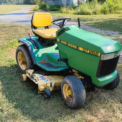 90's John Deere garden tractor 262, View more