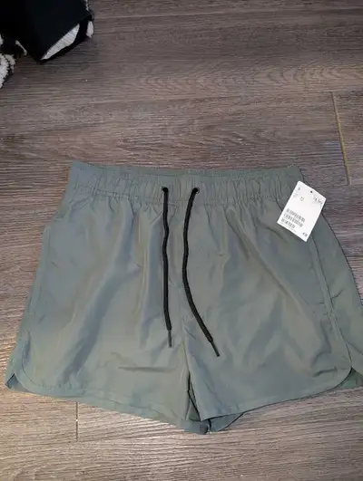 women's shorts ( size xs) , View more
