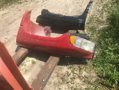 2nd Gen Dodge Ram fenders, drivers side Southern original paint, no rust with headlight, passenger O...