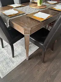 Wooden  dinning table  for sale 