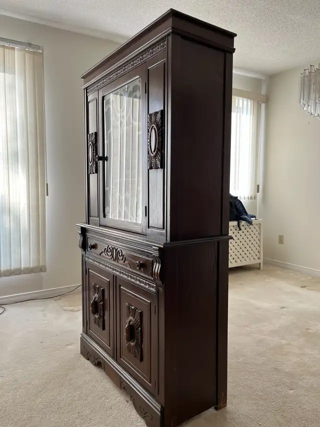 Solid Wood Display Cabinet in Hutches & Display Cabinets in Peterborough - Image 3
