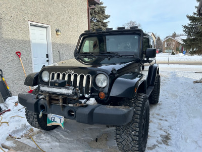 2009 Jeep wrangler (clean title) 4x4