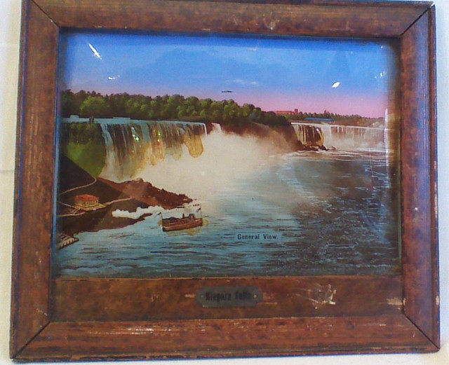 Framed curved glass reverse-painted Niagara Falls in Arts & Collectibles in Ottawa