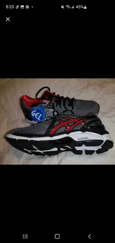 BRAND NEW MENS SIZE 12 ASICS GT-2000 RUNNING SHOES