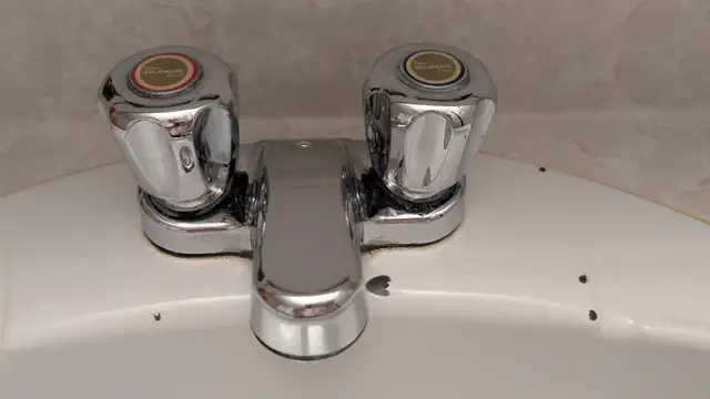 Lavabo de salle de bain avec robinet Bélanger in Plumbing, Sinks, Toilets & Showers in Longueuil / South Shore - Image 6