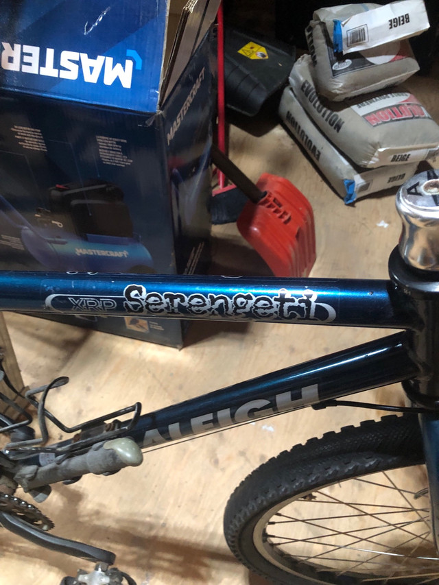 26 in Raleigh XRP Serengeti hybrid mountain bike.  in Mountain in Bedford - Image 2