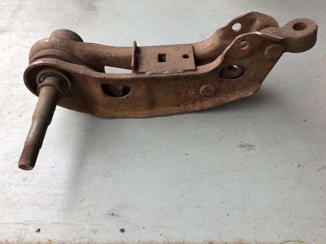 NOS Dodge Control Arm 1970-72 B-Body, 1970-74 E-body in Transmission & Drivetrain in Ottawa