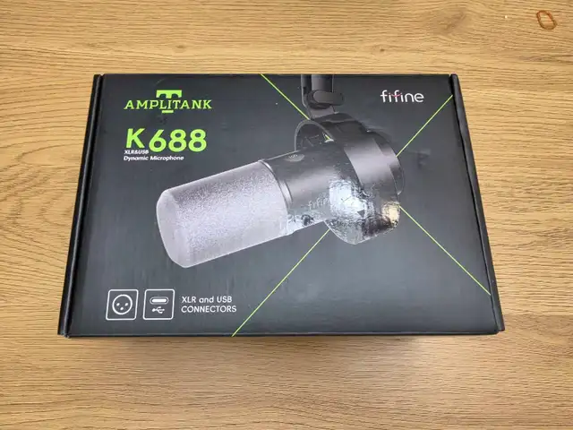 : Fifine AmpliGame K688 XLR/USB Dynamic Microphone in Pro Audio & Recording Equipment in London - Image 2