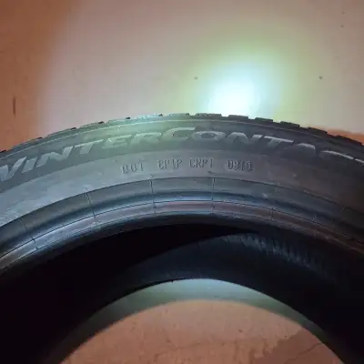 Continental winter SI plus 235/50R18. About 8mm tread left. Very good condition