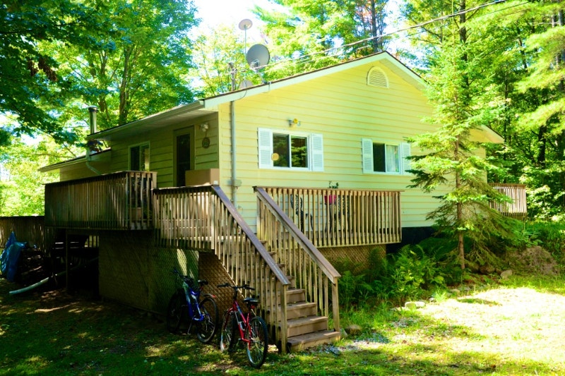Furnished home on river winter or summer cottage rental 30+ Short