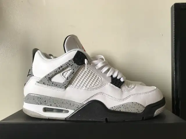 Air Jordan 4 White Cement 2016 size 10.5 in Men's Shoes in City of Toronto - Image 4