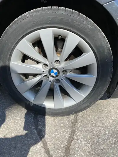 4 Pirelli Sotto Zero 225/50 R17 winter tires on mag rims. All tires are in good shape with 70% tread...