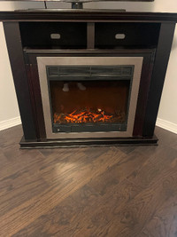Electric fireplace with mantle