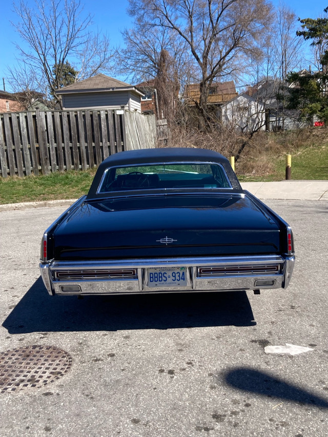 Very rare 1967 Lincoln continental “ suicide doors” in Cars & Trucks in City of Toronto - Image 4