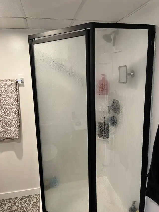 Room for rent in quiet neighbourhood in Room Rentals & Roommates in Peterborough - Image 3