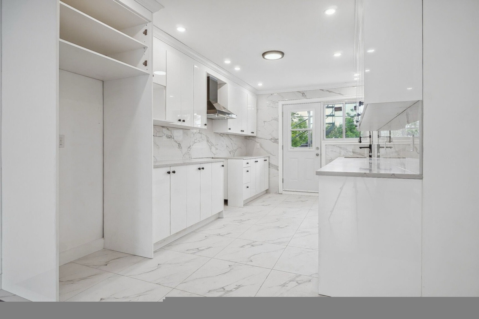 3 bed and 3 baths — photo 1