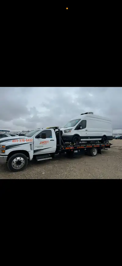 TOW TRUCK CALGARY FLAT DECK any time any place calgary & surrounding areas CALL 403-376-6432