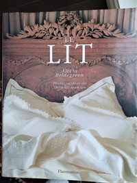 "Le Lit" livre de Alecia Beldegreen (1991),  photos luxuriants