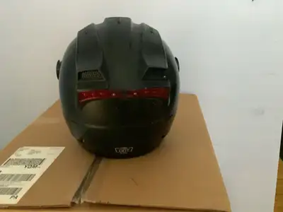 I'm selling a GMAX GM54S full face motorcycle helmet, perfect for riders seeking reliable head prote...