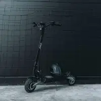 Apollo phantom electrique scooter / trotinette