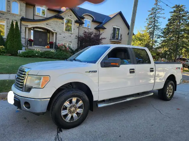 2011 Ford f150  XTR  4X4  5.0 COYOTE 