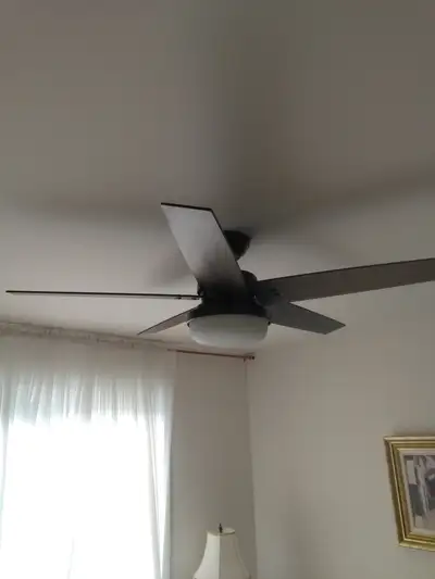 VENTILATEUR DE PLAFOND MODERNE À 5 PALES AVEC LUMINAIRE ET TÉLÉC, View more