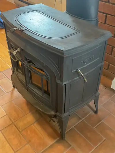 Vermont Casting Encore Wood Stove (Excellent Condition), View more