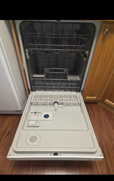 whirlpool dishwasher like new., View more