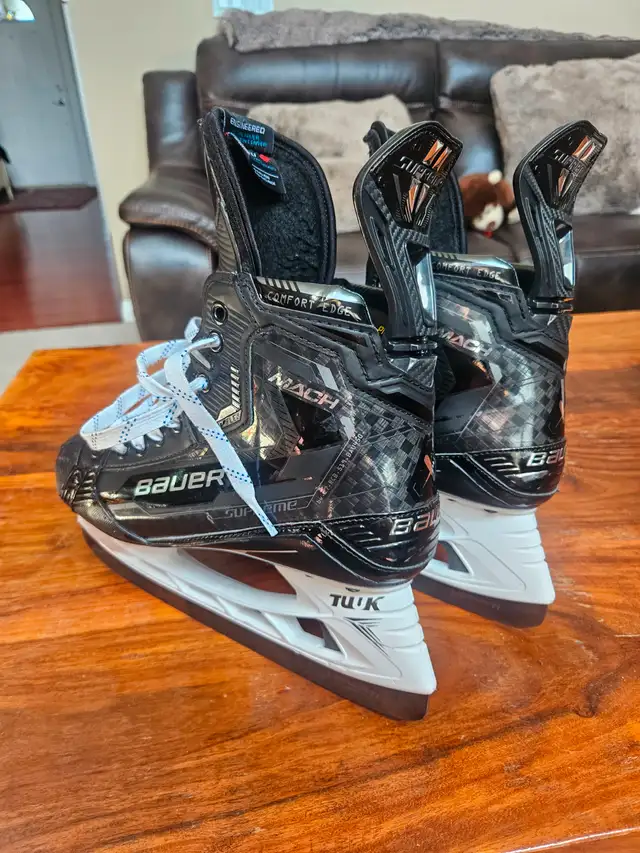 BAUER SUPREME MACH SKATES PRO STOCK62864362564354122