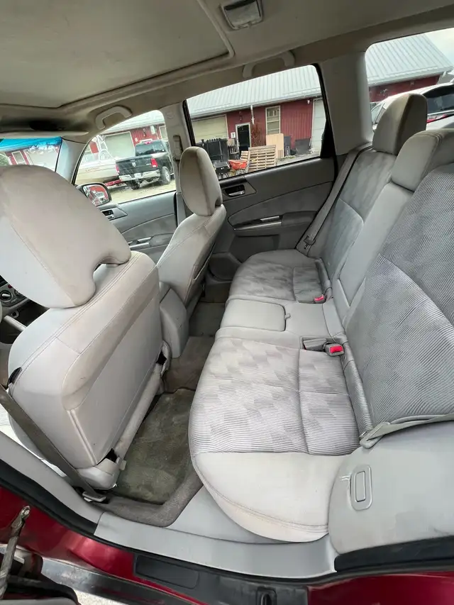 Subaru Forester 595970973374894084