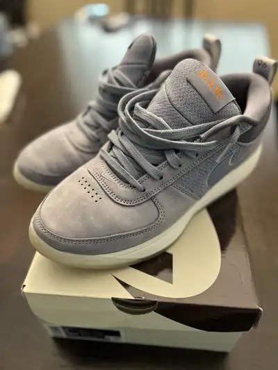 Nike Book 1 - Size 9, View more