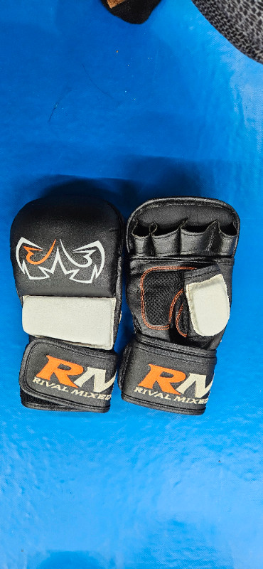Rival MMA Sparring Gloves in Other in Delta/Surrey/Langley
