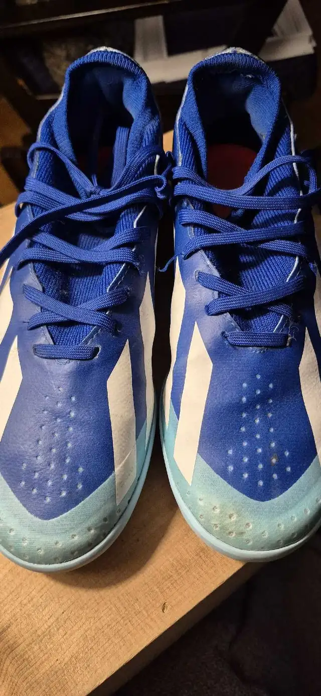 Soulier de soccer intérieur in Soccer in West Island - Image 3