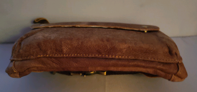 UNISEX HUAMEIBANG GENUINE LEATHER WAIST BAG

 in Women's - Bags & Wallets in London - Image 4