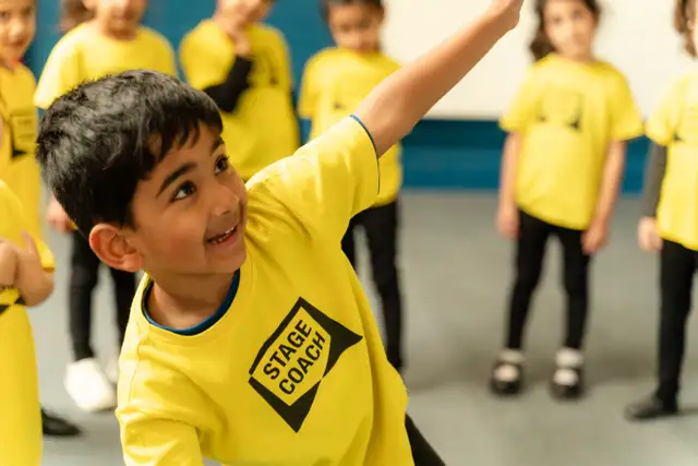 EARLY STAGES PERFORMING ARTS CLASS536176089619517444