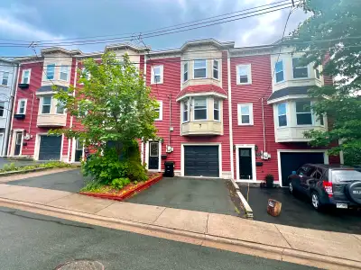FOR RENT - 7 Deanery Ave, St. John's, 3 bed, 2.5 bath, Garage