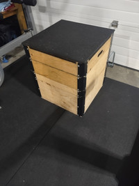 Plyometric stackable box