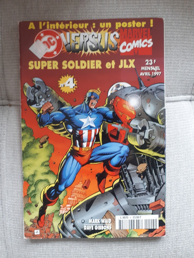 Comic BD DC versus Marvel #4  dans Bandes dessinées  à Laval/Rive Nord