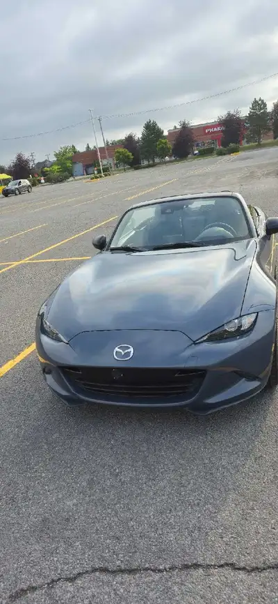 Mazda MX-5 Miata GS 2020 Automatique – 26 495 $ Magnifique Mazda MX-5 Miata GS 2020 couleur Polymeta...