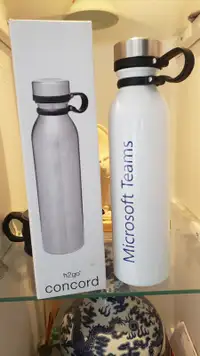 Brand new h2go Concord stainless steel thermal bottle