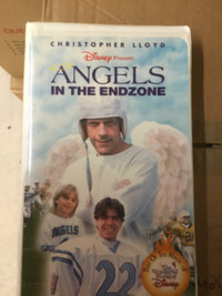 Angels in the Endzone VHS TAPE 1997 ‧ Sport/Drama ‧ 1h 30m